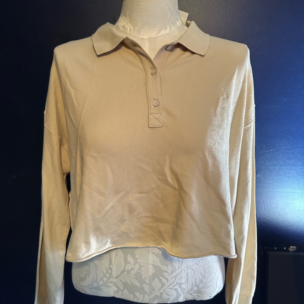 American Eagle Beige Long Sleeve Polo Top size Medium NWT